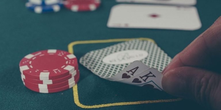 Beranda bantuan v25 di layar ponsel